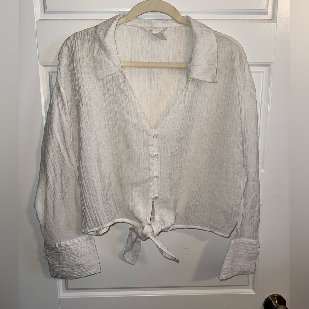H&M‎ Cream Button-Down Women's Shirt